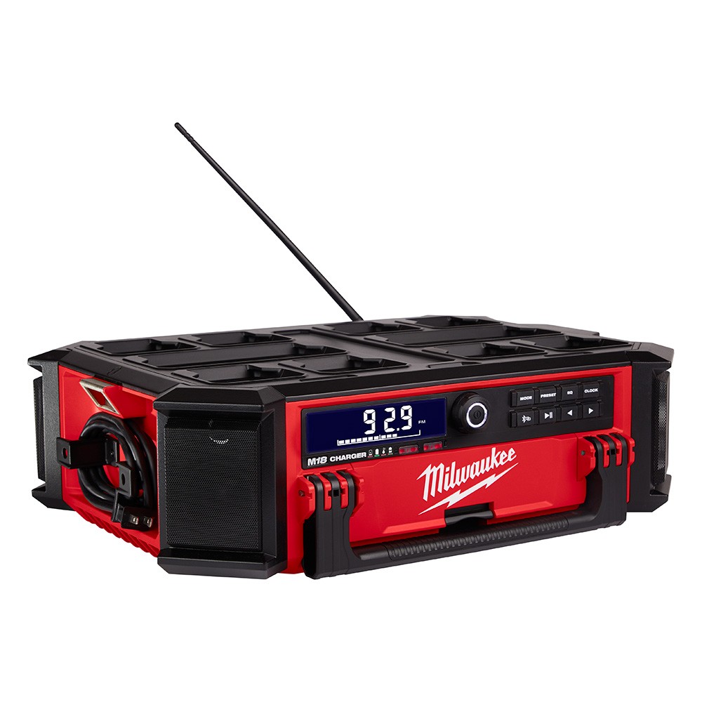 Radio + cargador packout m18