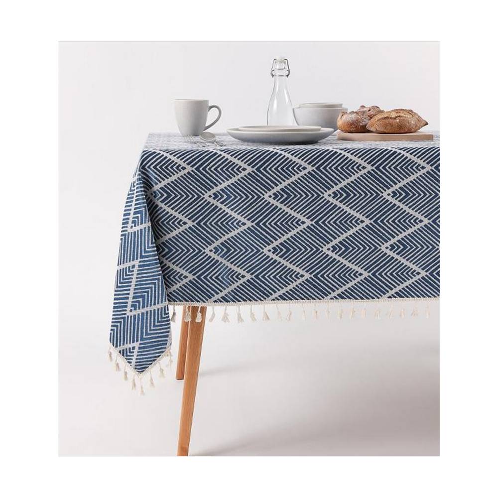 Mantel de tela para mesa rectangular con encaje 140x220 cm