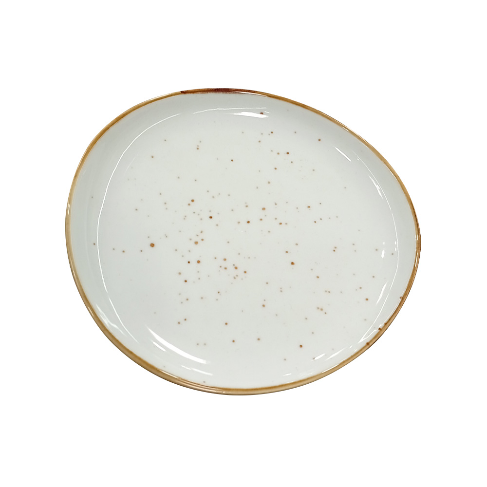 Plato para postre de porcelana 18x16.5 cm borde dorado